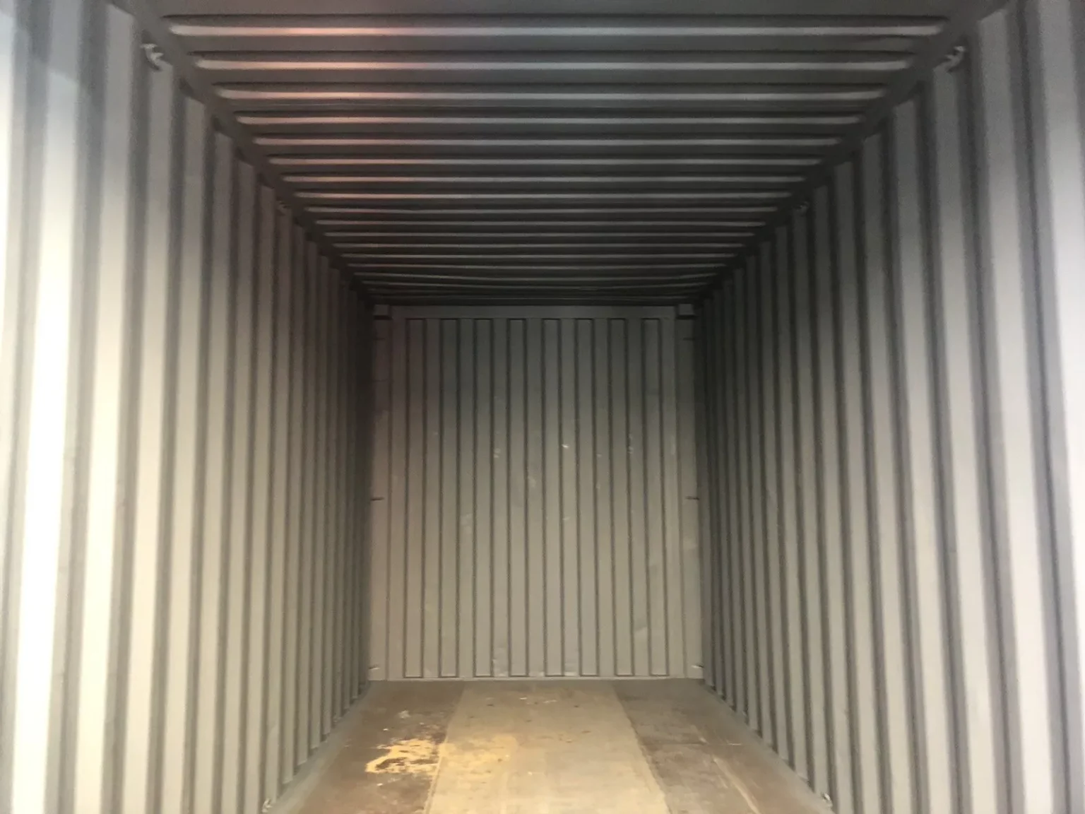 15 Foot 9ft 6 in high cube Shipping Container With Anti Condensation Paint. - Image 4