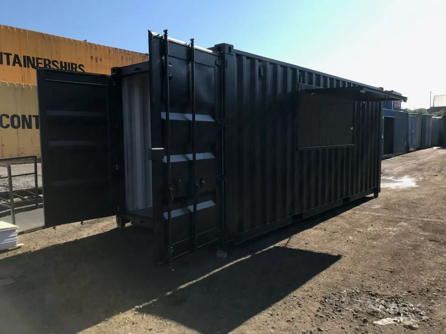 20ft shipping container kitchen/coffee shop/street food -Clean - Image 6