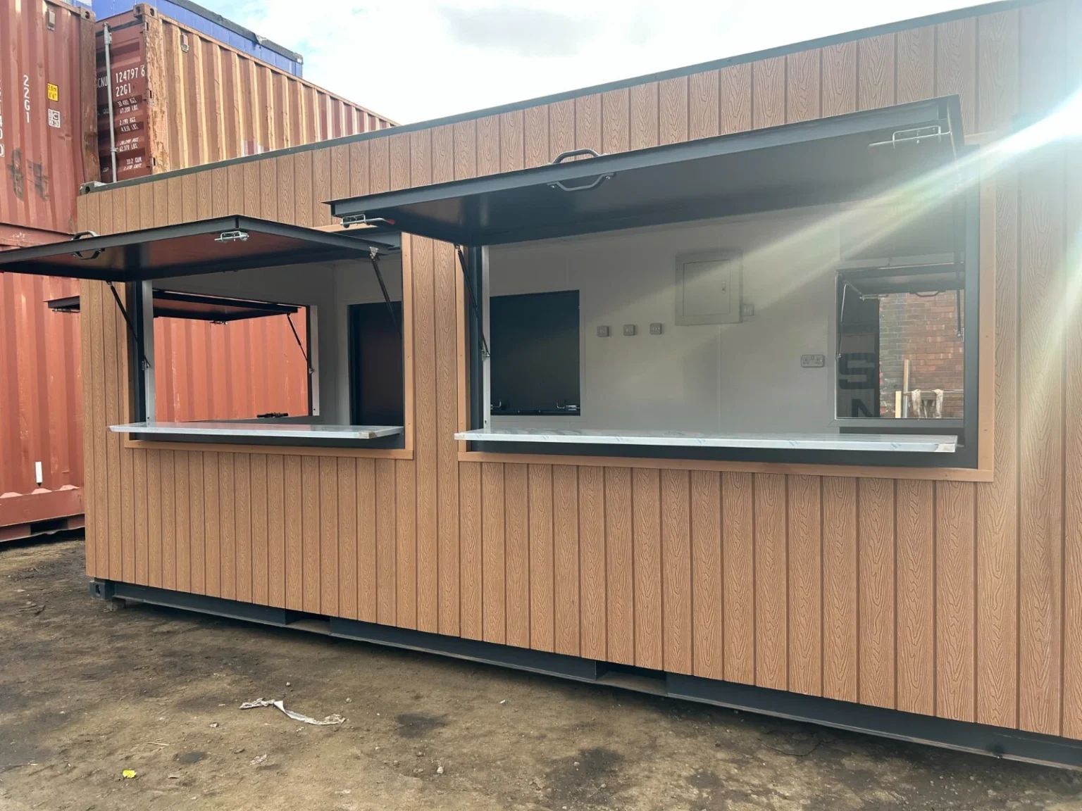 20ft x 8ft shipping container – street food/coffee shop/food kiosk/bar/events - Image 2