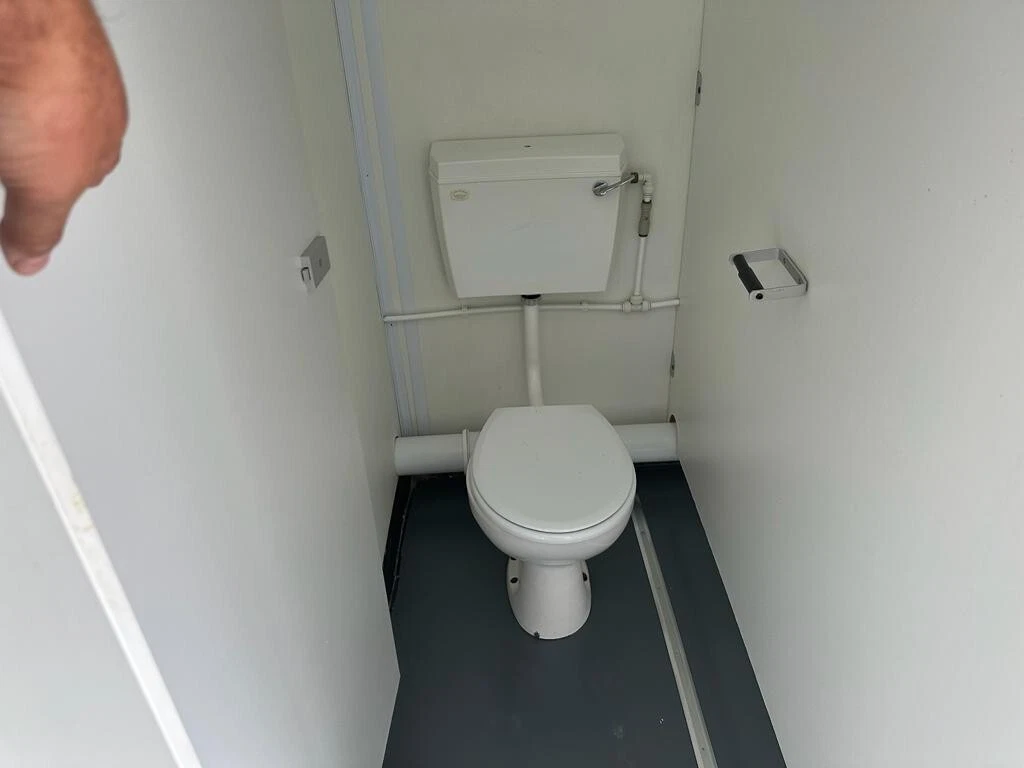 TOILET BLOCK 2+1 - Image 4