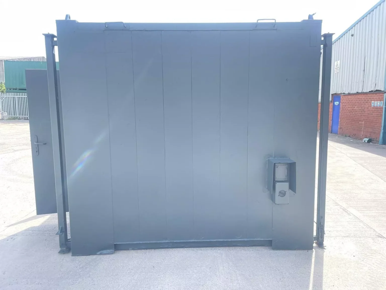 Anti vandal portable 3 plus 1 toilet unit in bury – Best service guaranteed - Image 3