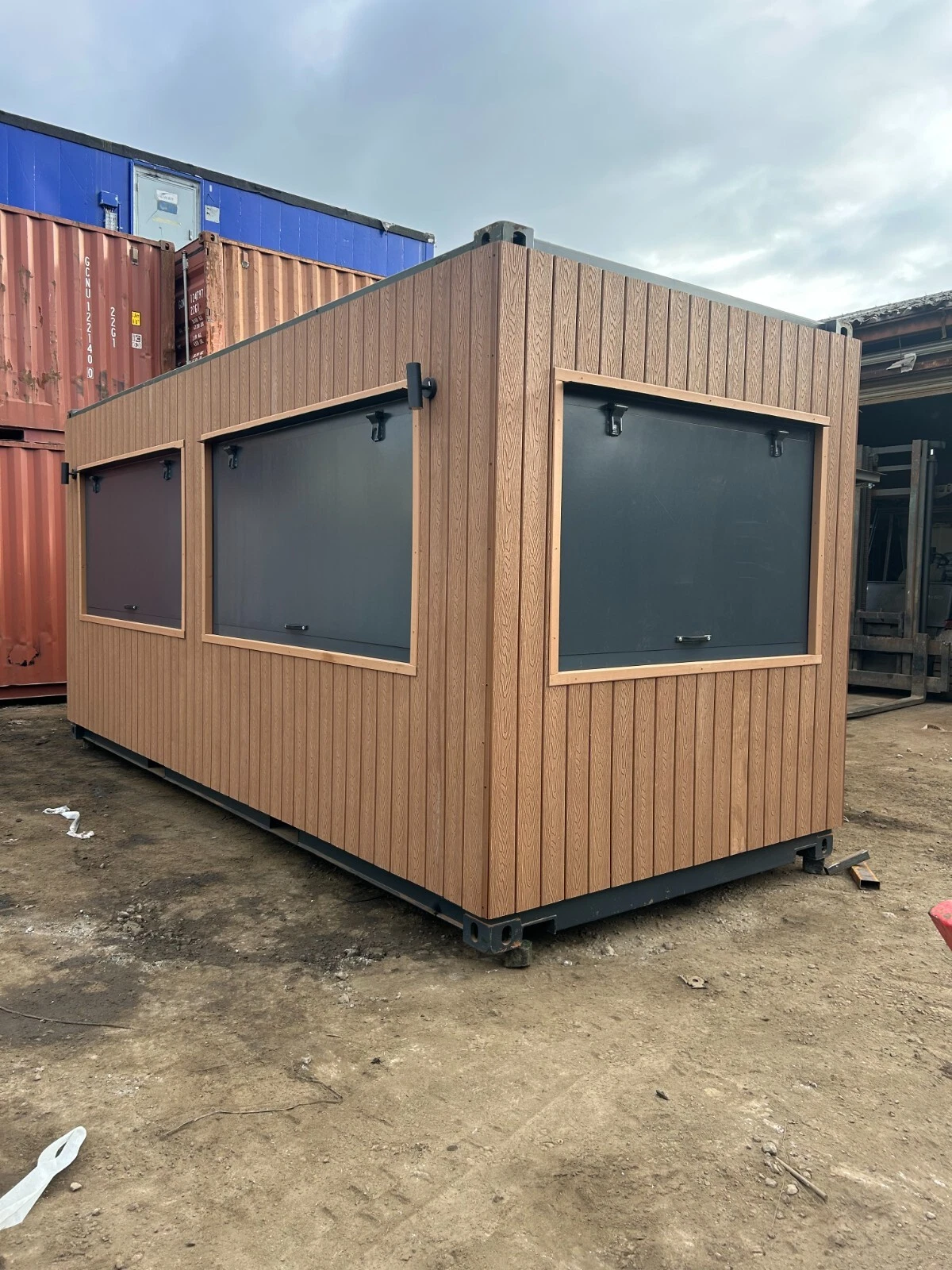 20ft x 8ft shipping container – street food/coffee shop/food kiosk/bar/events - Image 4