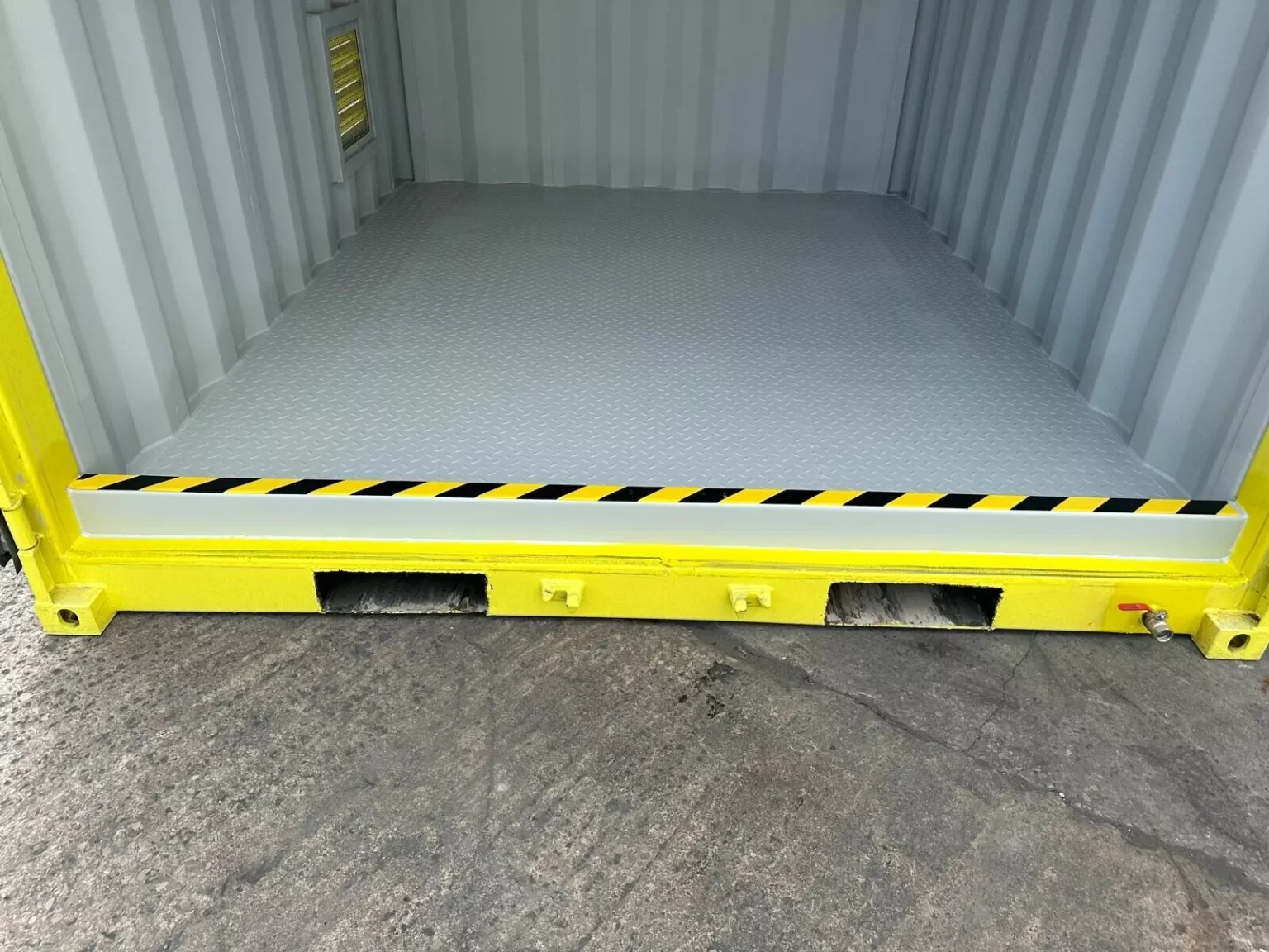 9ft x 7ft New COSHH / Chemical Store Shipping Container / Cabinet - Image 2