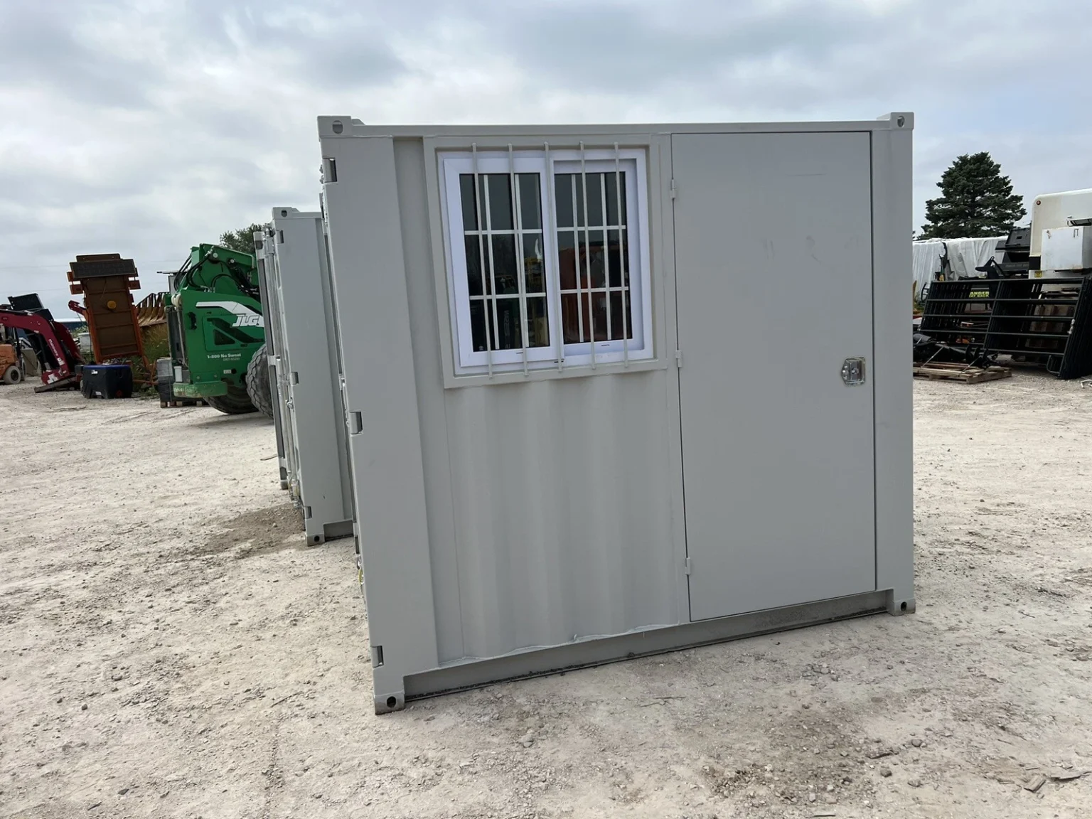 Chery 12ft Small Cubic Shipping Container Portable Home for Camping Spot& Shop - Image 5
