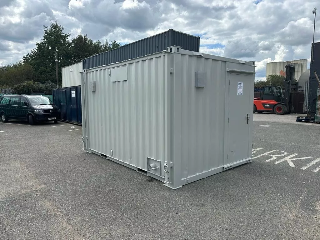 TOILET BLOCK 2+1 - Image 7