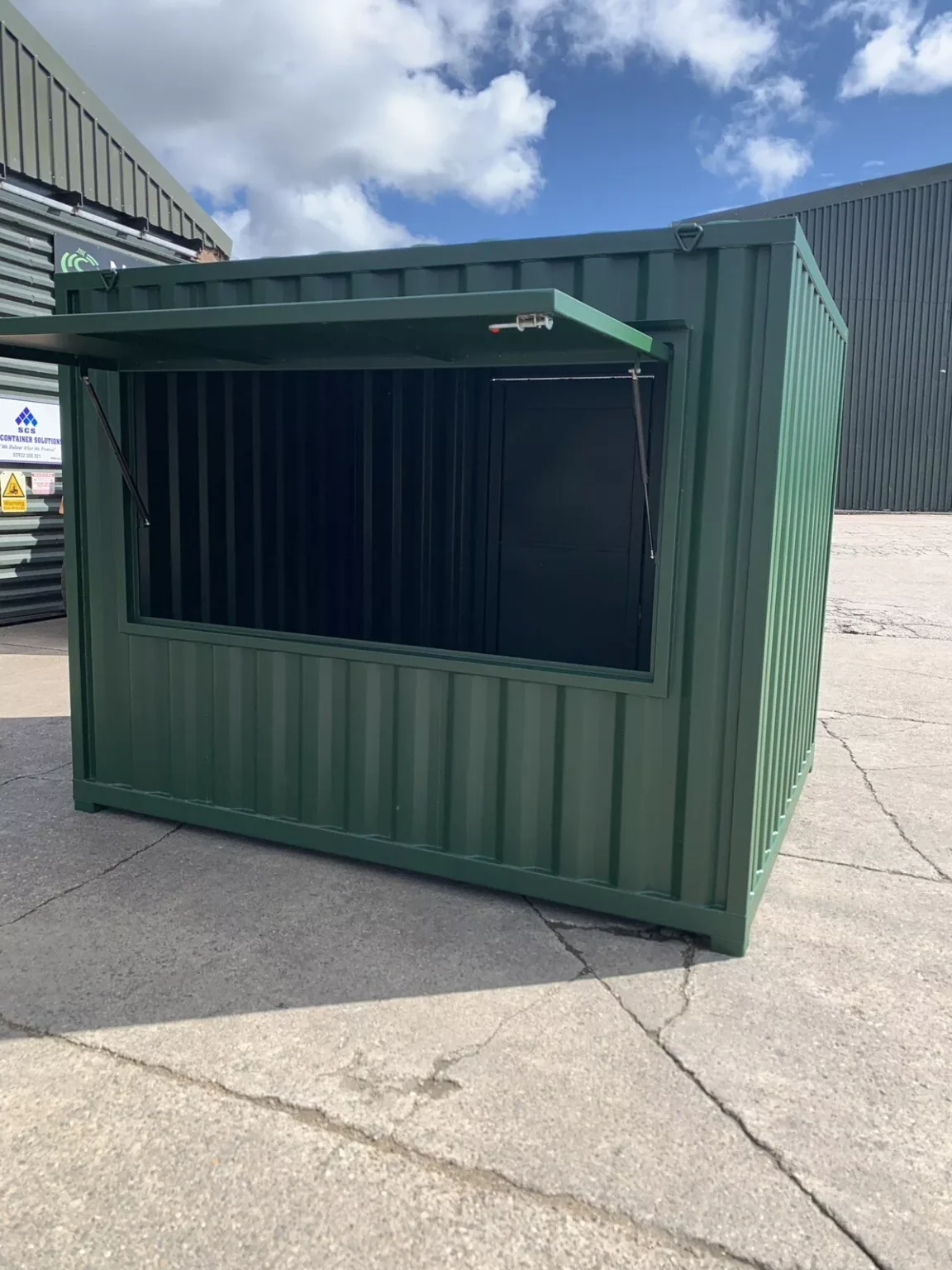 Converted Shipping Container – Café / Coffee Shop/ Bar 10ft